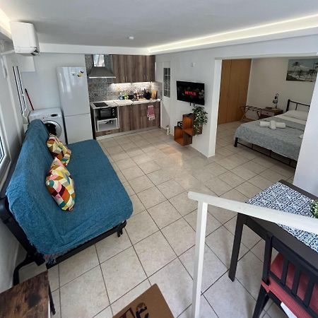 Skg Retreat Emerald - 5Min Walk From Seafront テッサロニキ エクステリア 写真