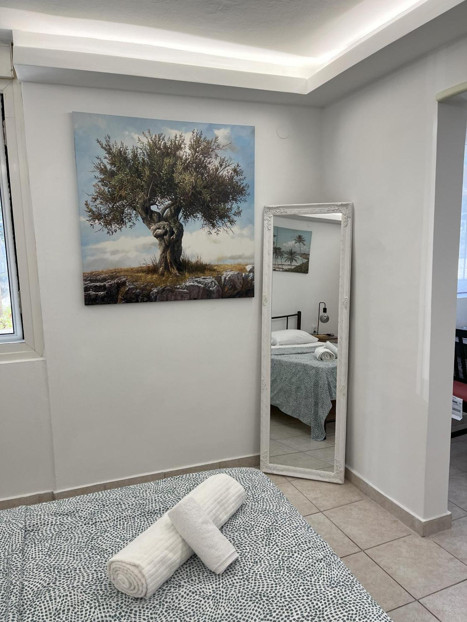 Skg Retreat Emerald - 5Min Walk From Seafront テッサロニキ エクステリア 写真